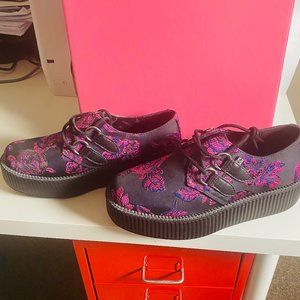 Very rare TUK Creepers— embroidered pink & purple flowers— free TUK cat slippers